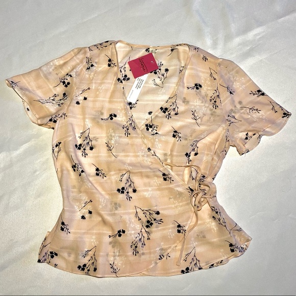 Gentle Fawn Pink Wrap Top - Picture 7 of 12